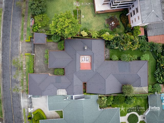21366 - Detached house, 1 floor, 4 bedrooms surrounded by gardens — photo 12 of 21