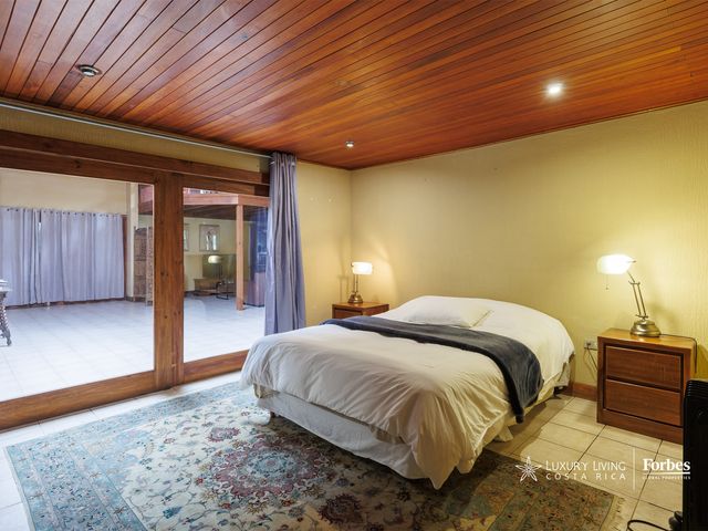21368 - Spacious mountain home in Fraijanes with 5 bedrooms. — photo 19 of 21
