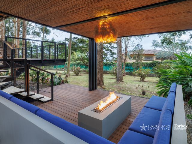 21373 - Contemporary Forest Villa | San Rafael de Heredia Residence — photo 16 of 20