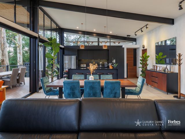 21373 - Contemporary Forest Villa | San Rafael de Heredia Residence — photo 13 of 20