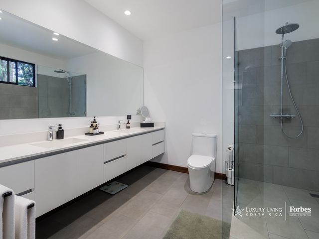 21373 - Contemporary Forest Villa | San Rafael de Heredia Residence — photo 17 of 20