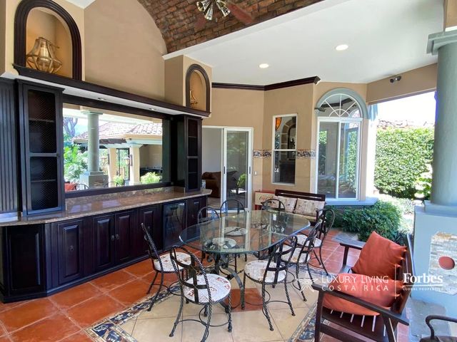 21375 - Luxury Home in Valle del Sol with 4 Bedrooms — photo 7 of 21