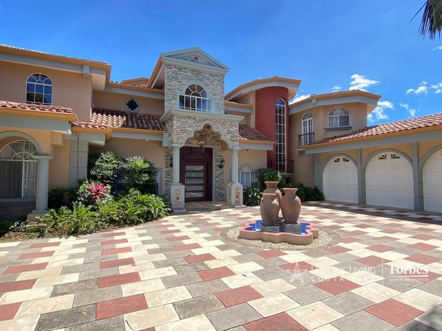 21375 - Luxury Home in Valle del Sol with 4 Bedrooms — photo 2 of 21
