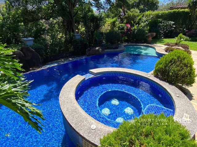 21375 - Luxury Home in Valle del Sol with 4 Bedrooms — photo 6 of 21