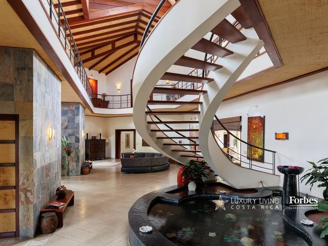20440 - 46-Hectare Estate with Development Potential in La Garita — photo 9 of 21