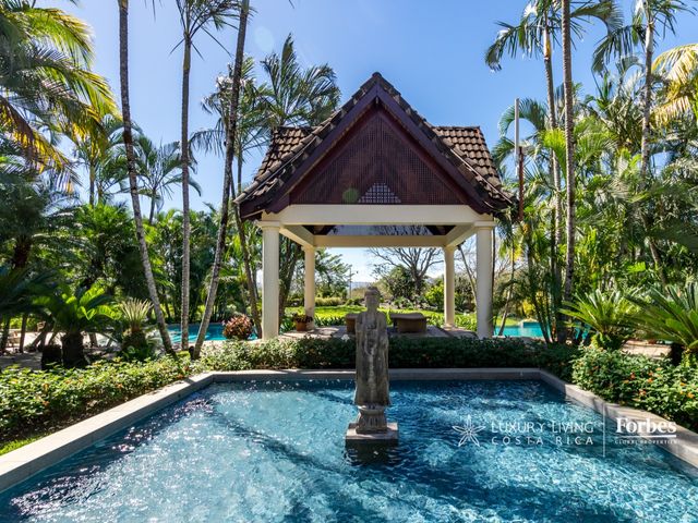 20418 - Luxury Residence with Private Lake and 23.7 Hectares, La Garita — photo 11 of 21