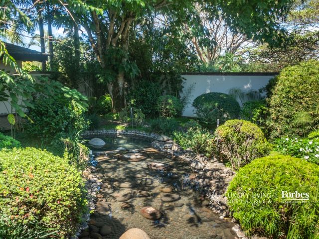 20418 - Luxury Residence with Private Lake and 23.7 Hectares, La Garita — photo 7 of 21