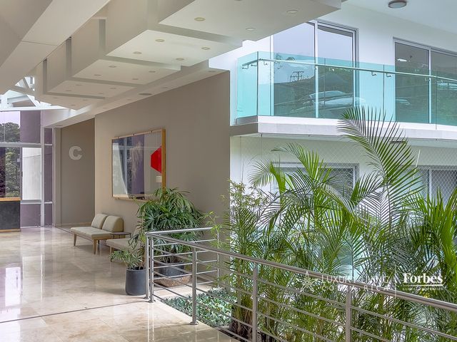 19784 - Two Bedroom Penthouse, Terrace with View, Rohrmoser — photo 15 of 17