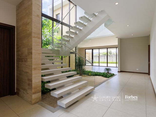 19924 – Modern new luxury home for sale in Residencial La Hacienda — photo 9 of 20