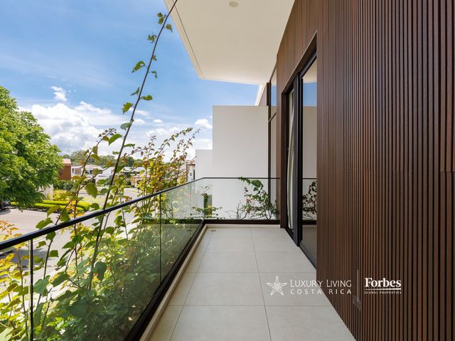 19924 – Modern new luxury home for sale in Residencial La Hacienda — photo 20 of 20