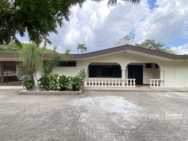 21391 - Spacious Estate for Rent with Pool and Deer in Ciruelas — photo 10 of 21