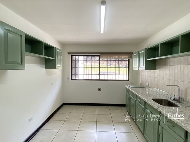 21391 - Spacious Estate for Rent with Pool and Deer in Ciruelas — photo 14 of 21