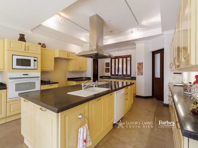 21230 - Luxury 439 m² Apartment with Views and Private Elevator — photo 8 of 21
