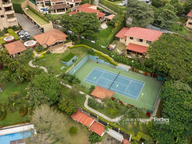 21230 - Luxury 439 m² Apartment with Views and Private Elevator — photo 17 of 21
