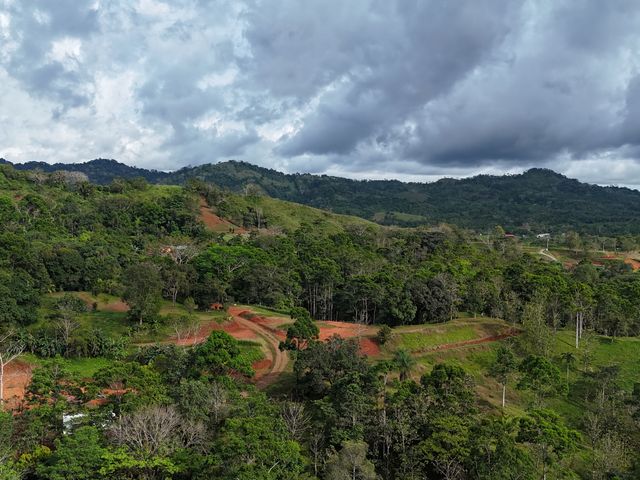 3,600sqm Mountain View Lot – High Appreciation & Ready to Build — photo 3 of 10