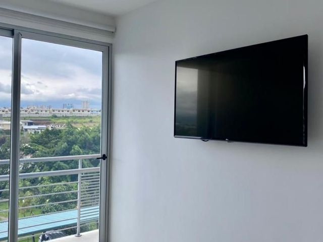 *Se Alquila Apto Condominio CAIA | Escazú – línea blanca — photo 3 of 11