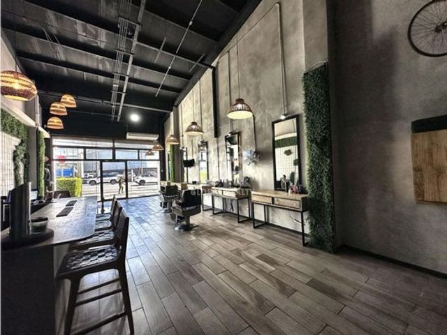 Local comercial en Alquiler — photo 4 of 7