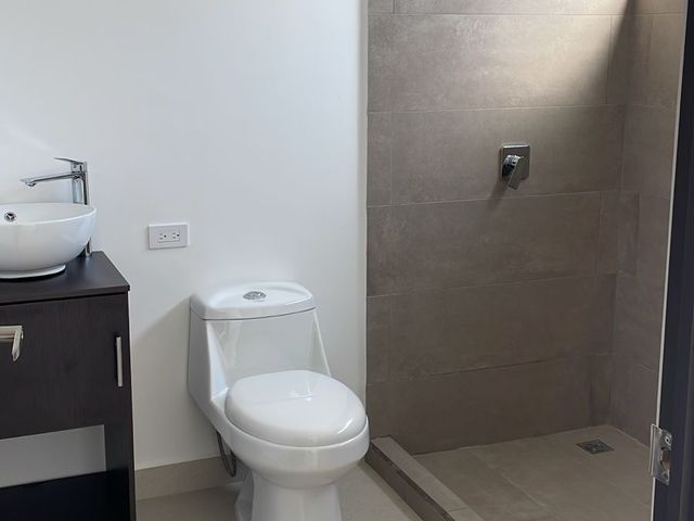 Casa de 3 habitaciones en Condominio La Valencia de Heredia — photo 7 of 7
