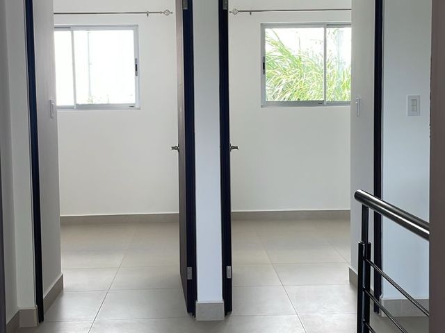 Casa de 3 habitaciones en Condominio La Valencia de Heredia — photo 3 of 7