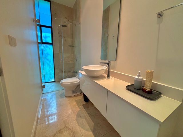 Casa en exclusivo y moderno condominio en Lindora — photo 8 of 20