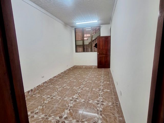 Apartamento/oficina/consultorio 2 cuartos + 2 baños Puntarenas Centro, frente a la Catedral. — photo 6 of 18