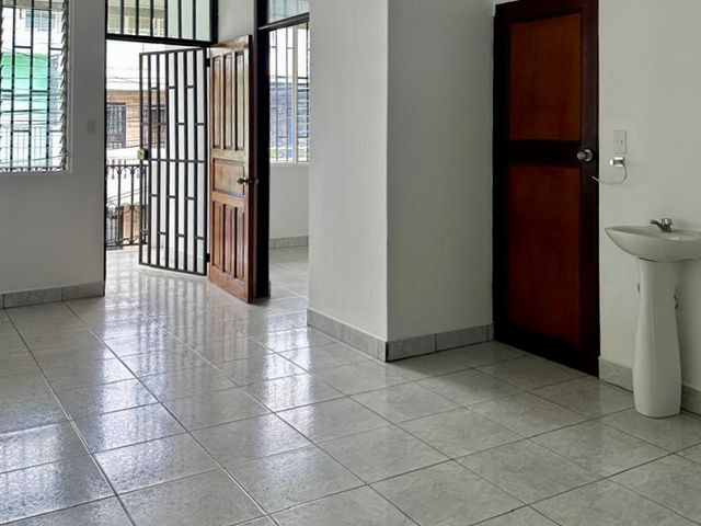 Apartamento/oficina/consultorio 2 cuartos + 2 baños Puntarenas Centro, sobre Boulevard de la Casa de la Cultura — photo 10 of 20