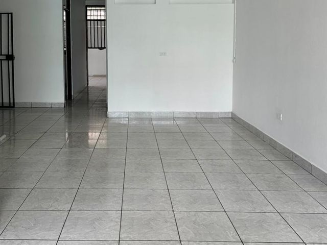 Apartamento/oficina/consultorio 2 cuartos + 2 baños Puntarenas Centro, sobre Boulevard de la Casa de la Cultura — photo 9 of 20