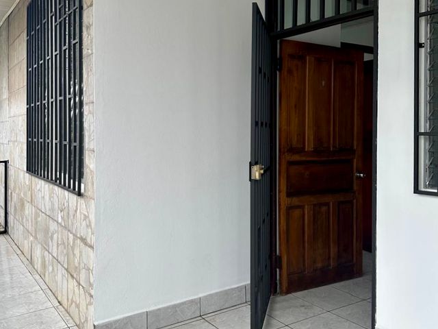 Apartamento/oficina/consultorio 2 cuartos + 2 baños Puntarenas Centro, sobre Boulevard de la Casa de la Cultura — photo 14 of 20