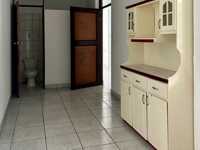 Apartamento/oficina/consultorio 2 cuartos + 2 baños Puntarenas Centro, sobre Boulevard de la Casa de la Cultura — photo 18 of 20