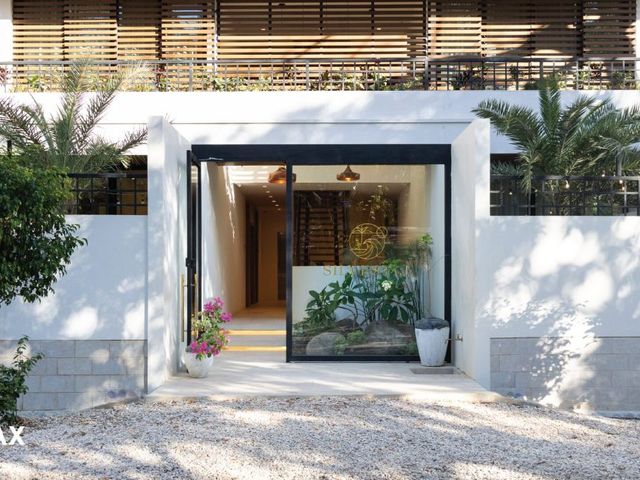 SILVESTRE BRANDED RESIDENCES- BEACH FRONT IN MAIN GUIONES — photo 4 of 6