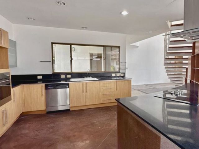 Luxury Duplex for Sale – Gated Community, Escazu-Santa Ana, Costa Rica — photo 4 of 7