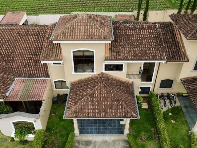 casa Iki  / Shift Esperanza — photo 6 of 7