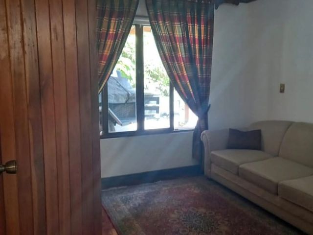 ALQUILER/VENTA CASA EN SAN RAFAEL DE HEREDIA DOS PLANTAS — photo 2 of 7