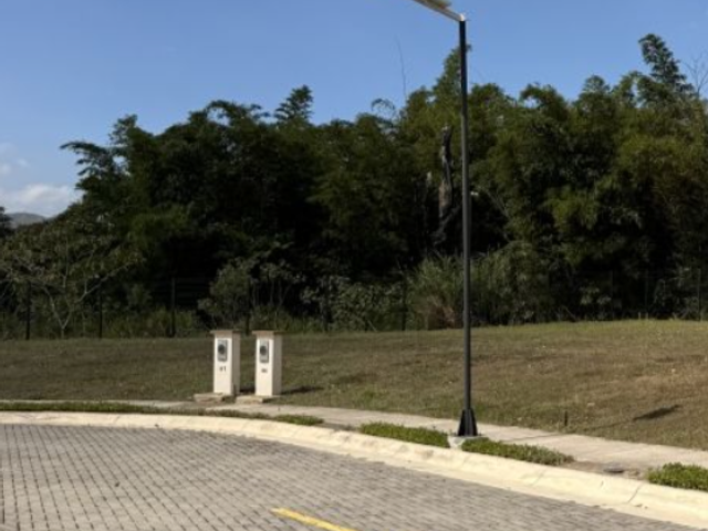 se vende terreno en condominio en Grecia - Alajuela — photo 1 of 5