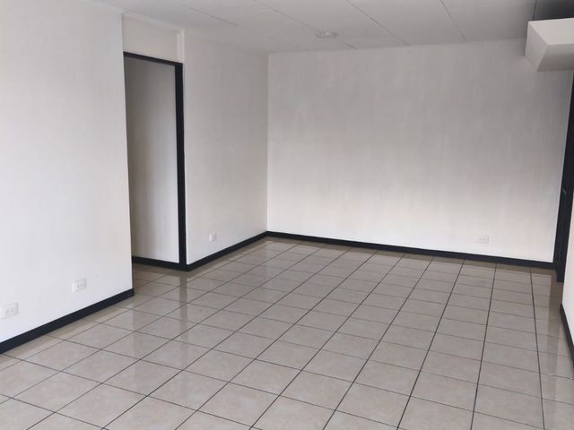 se alquila apartamento en Moravia — photo 5 of 5