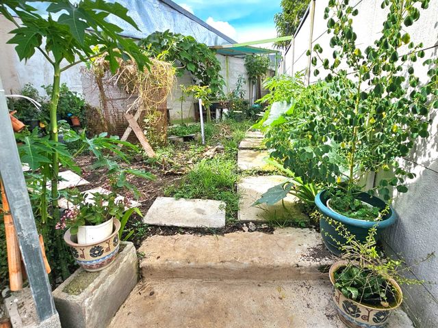 Hermosa casa de dos pisos — photo 14 of 20
