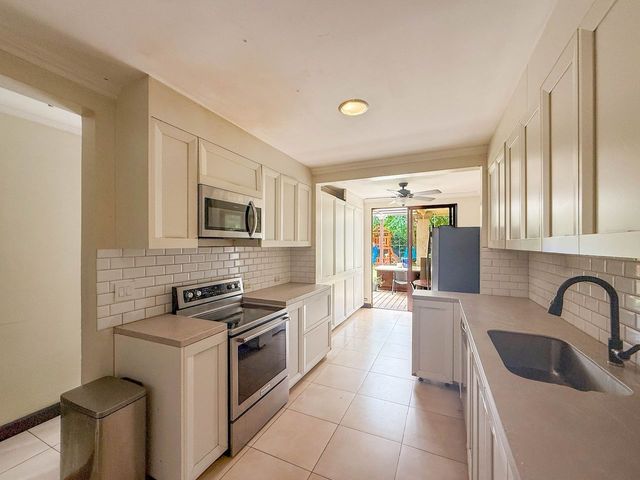 VENTA DE CASA EN SOLAR DEL VALLE CON AMPLÍO JARDÍN — photo 6 of 20