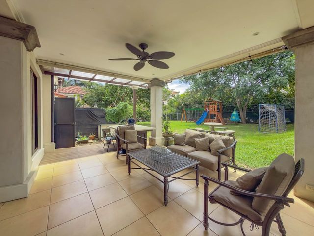 VENTA DE CASA EN SOLAR DEL VALLE CON AMPLÍO JARDÍN — photo 7 of 20