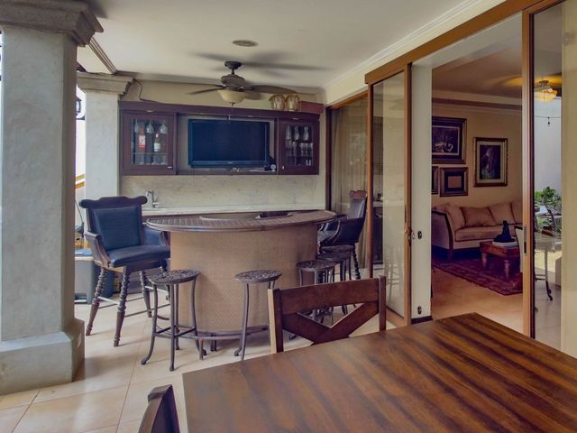 VENTA DE CASA EN SOLAR DEL VALLE CON AMPLÍO JARDÍN — photo 8 of 20