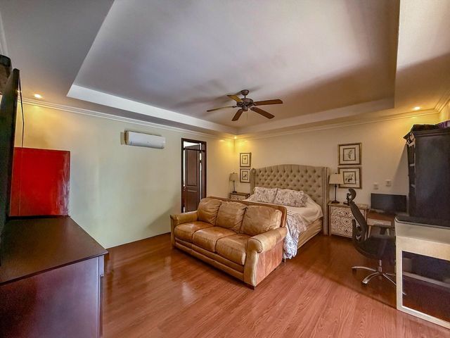 VENTA DE CASA EN SOLAR DEL VALLE CON AMPLÍO JARDÍN — photo 13 of 20