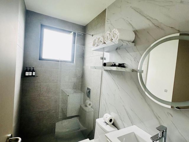 Venta apartamento amueblado en Núcleo Sabana | Piso 14 | 1 hab + parqueo | Ideal inversión — photo 3 of 21