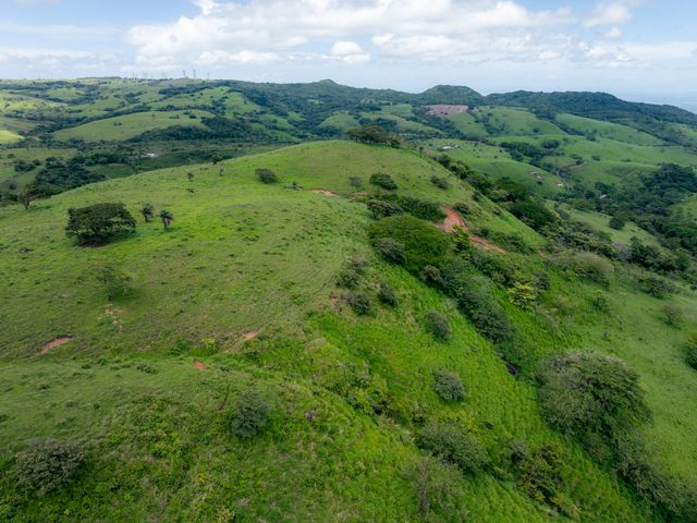El Paraiso - 100 acres of Farming, Water, Wind and Solar Power Opportunity! — photo 2 of 15