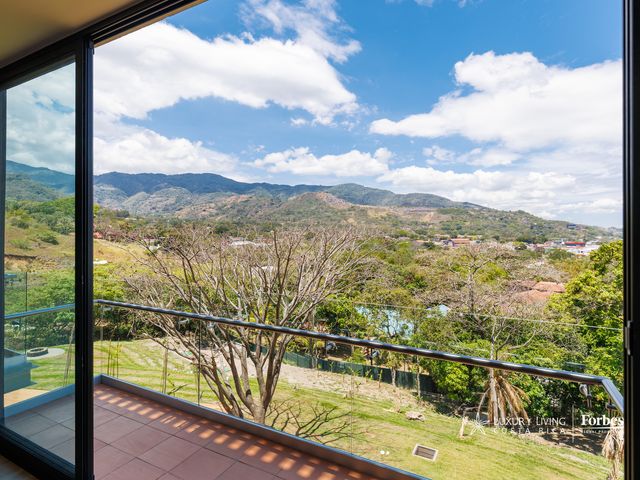 20995 - Modern apartment for rent for investors with west-facing views — photo 14 of 16