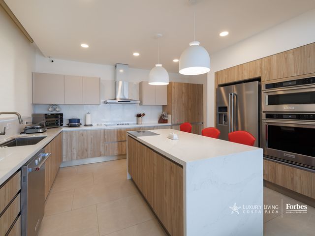 21398 - Skyline House in Escazú with Panoramic Views and Terrace — photo 12 of 16