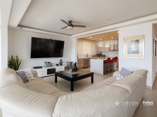 21398 - Skyline House in Escazú with Panoramic Views and Terrace — photo 3 of 16