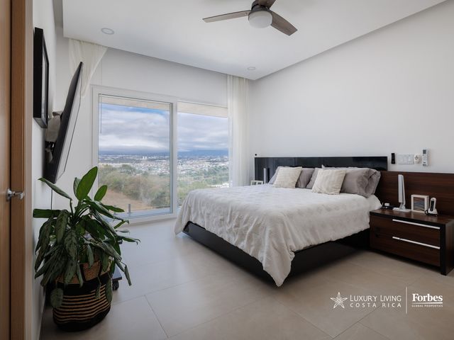 21398 - Skyline House in Escazú with Panoramic Views and Terrace — photo 9 of 16