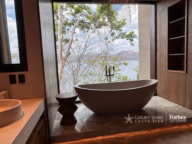 21399 - Casa Cacique in Papagayo with Ocean Views and Exclusive Design — photo 6 of 6