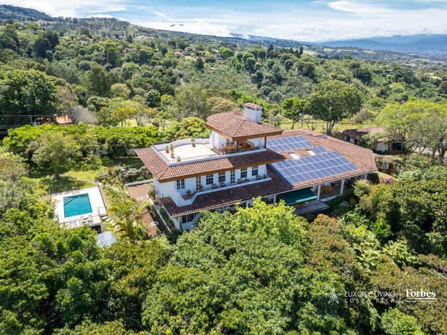 21404 - Luxury Residence in the Central Valley Mountain Range in Santa Bárbara, Heredia — photo 1 of 20