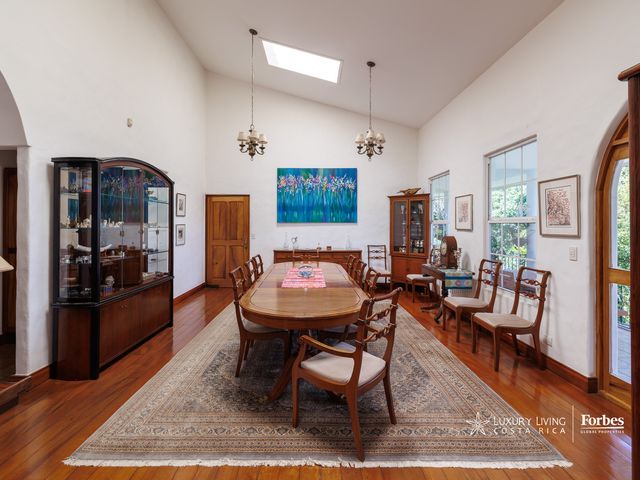 21404 - Luxury Residence in the Central Valley Mountain Range in Santa Bárbara, Heredia — photo 19 of 20