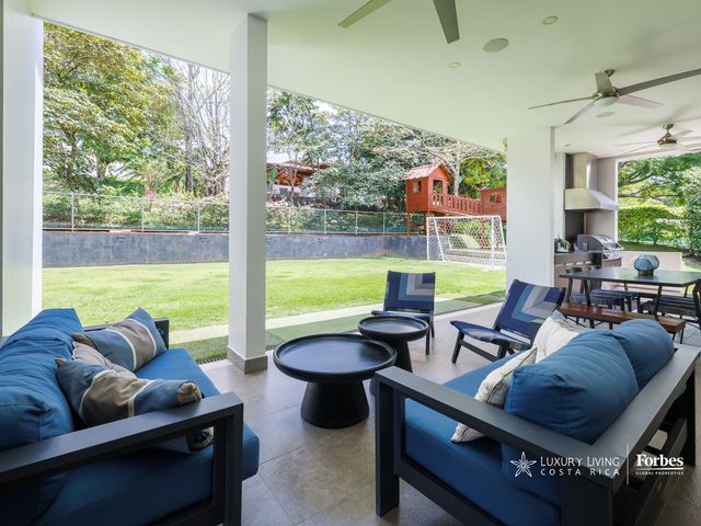 21421- Luxury house with 4 bedrooms, terrace with BBQ and bar, Los Reyes — photo 9 of 20